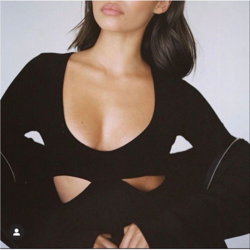 JOAH BROWN FITTED CUTOUT LONG SLEEVE TOP - Picture 5 of 12